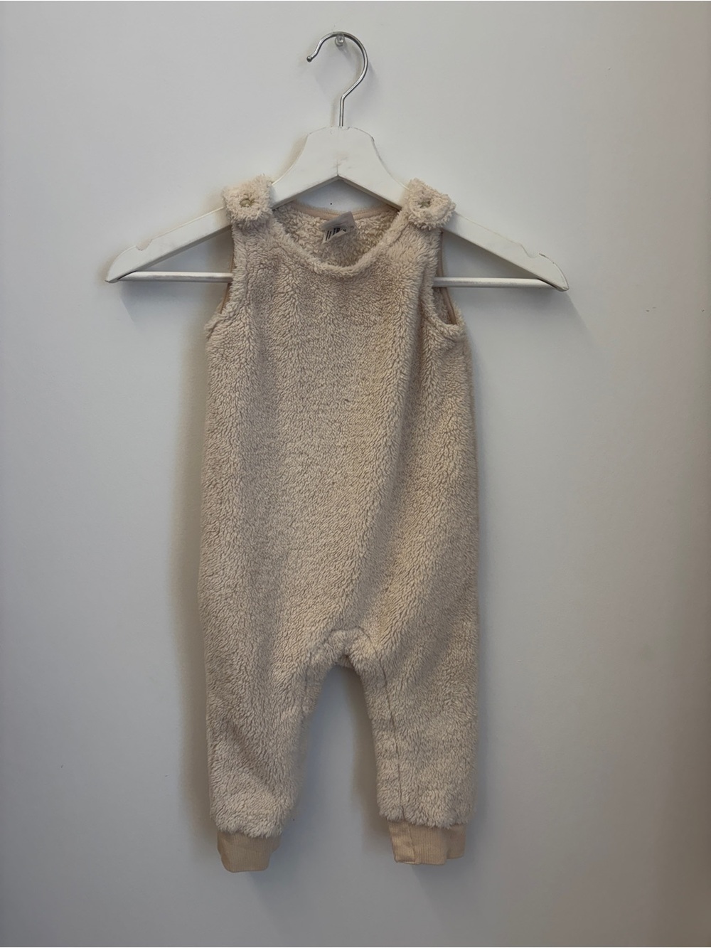 Hanna Andersson Teddy Romper in Cream